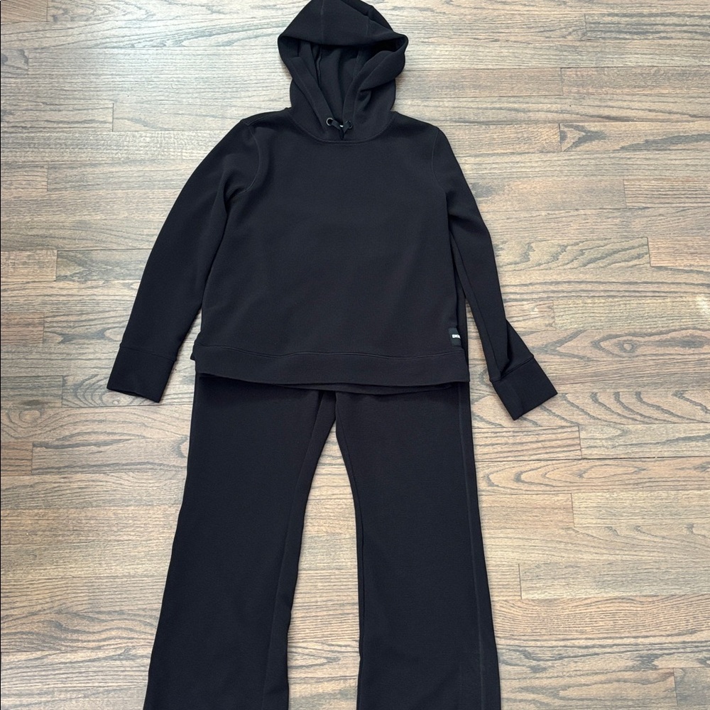 DKNY Black Straight Leg Women's Pant and hoodie set